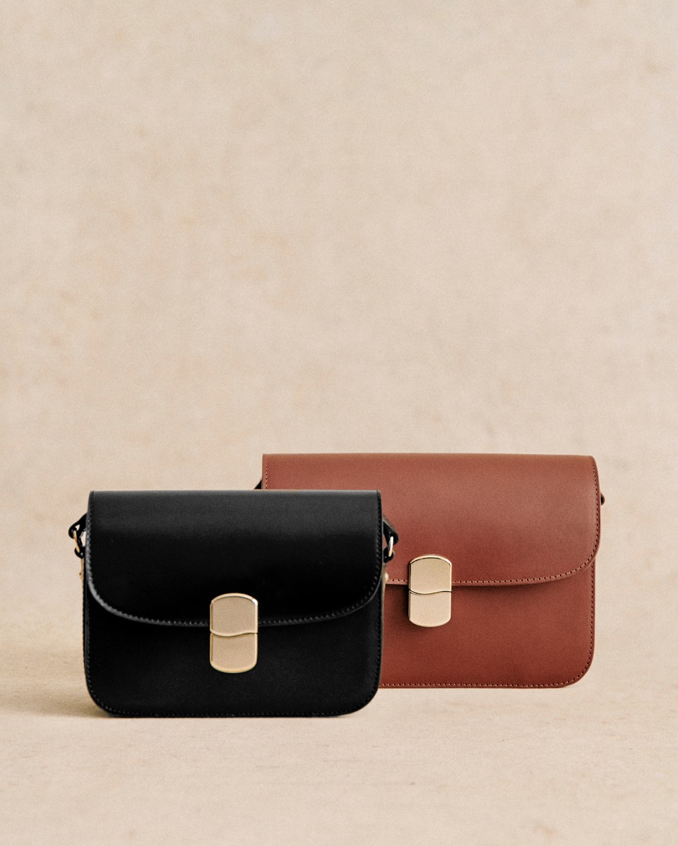 Wallets and pouches on Cartier® Official Website