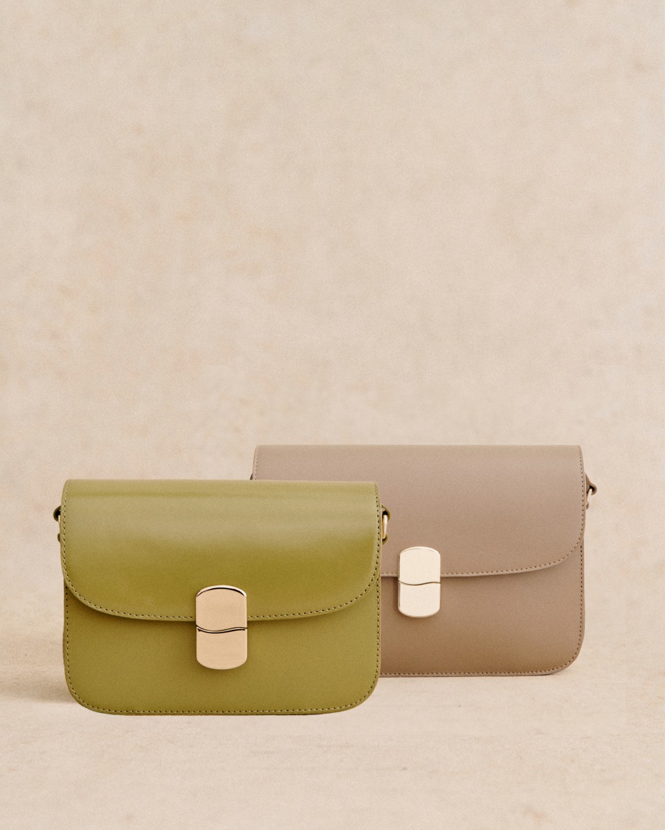 Crocodile Brand handbag, Women's Fashion, Bags & Wallets, Shoulder