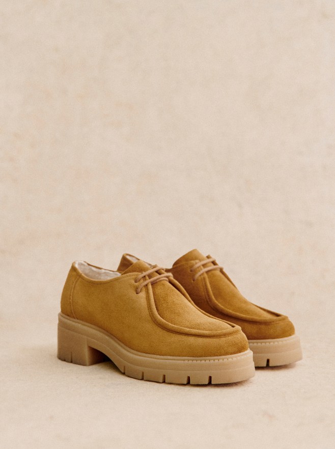 Loafers & Sneakers, Sustainable Parisian style