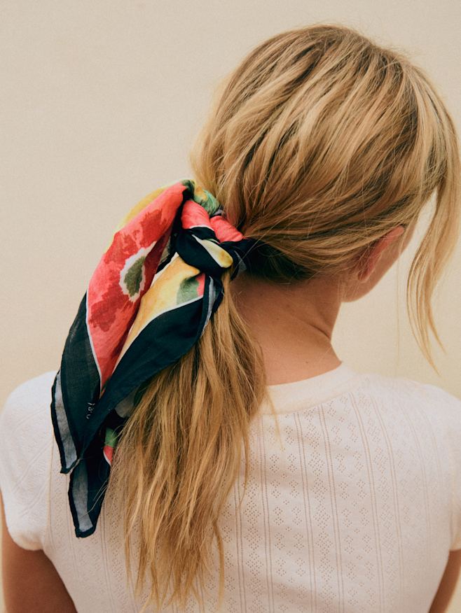 Gaston Scarf by Sézane