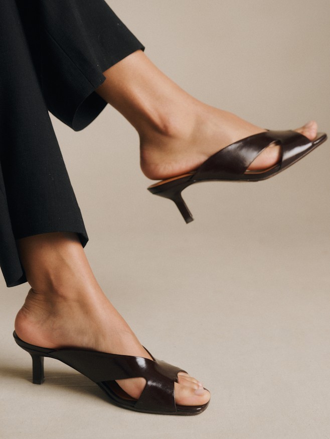 サンダル＆クロッグ : モードなシューズ | レディースウェア | Sézane