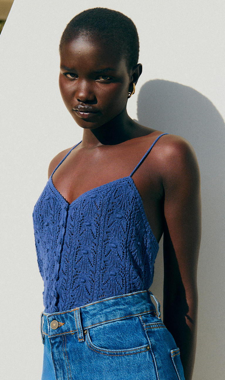 ニットコレクション : レディースセーター、カーディガン