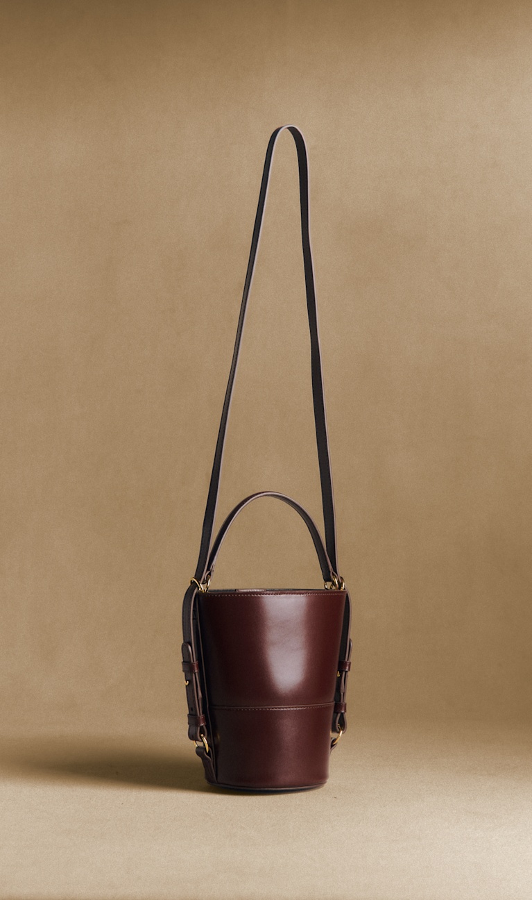 レザーグッズ : アイコニックなバッグ | レディースウェア | Sézane