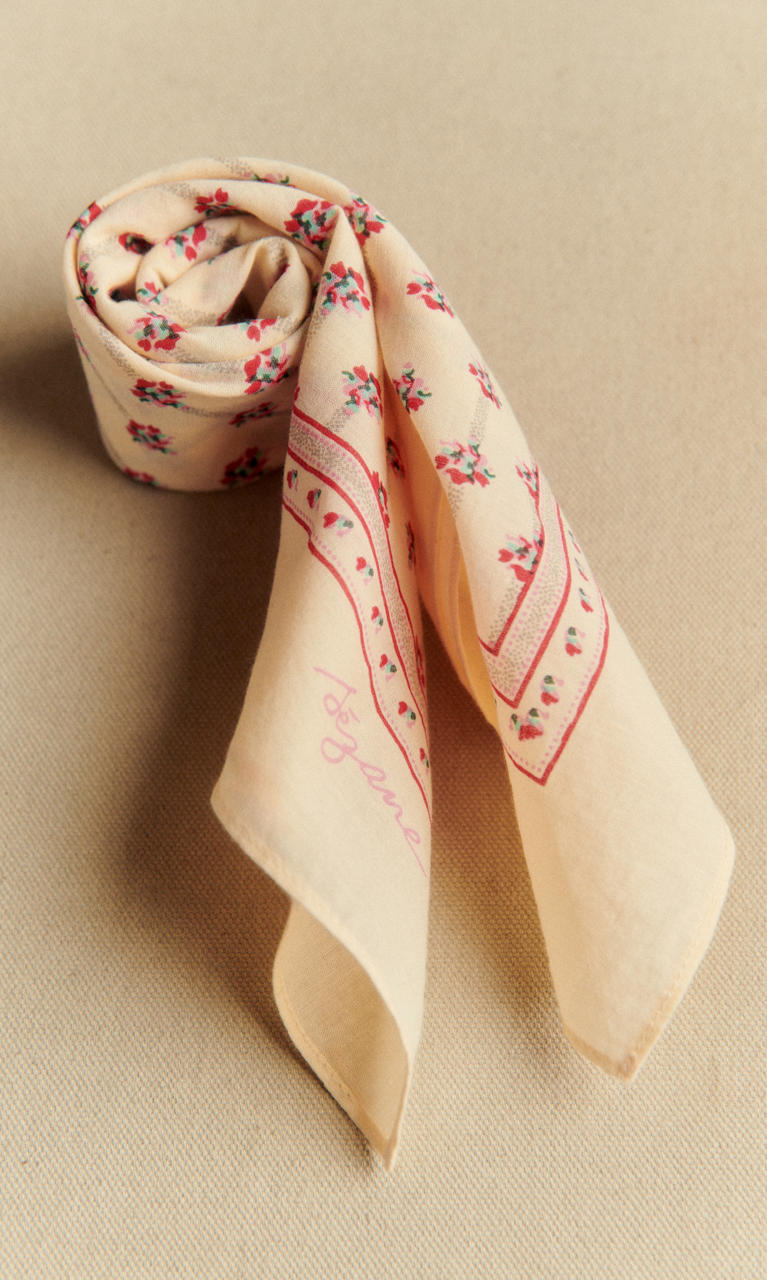 スカーフ、ビーニー、グローブ : モードなアイテム | レディースウェア