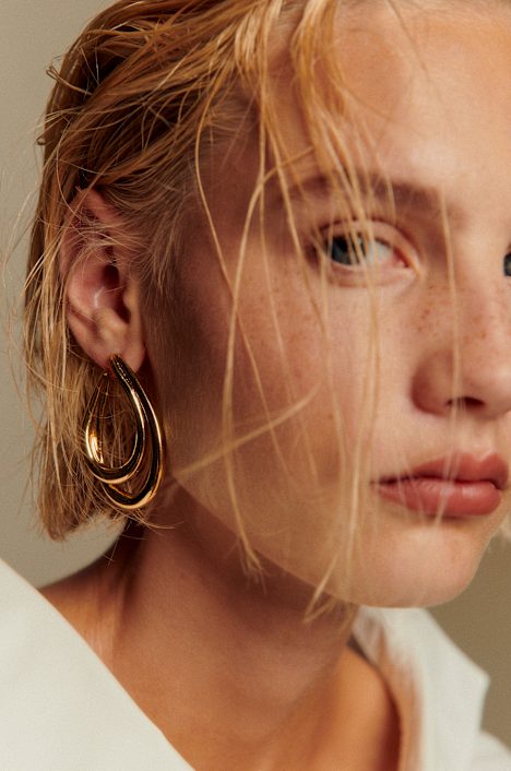 Sézane セザンヌ ピアス べっ甲柄 Sézane セザンヌ ピアス べっ甲柄 Sézane セザンヌ ピアス べっ甲柄