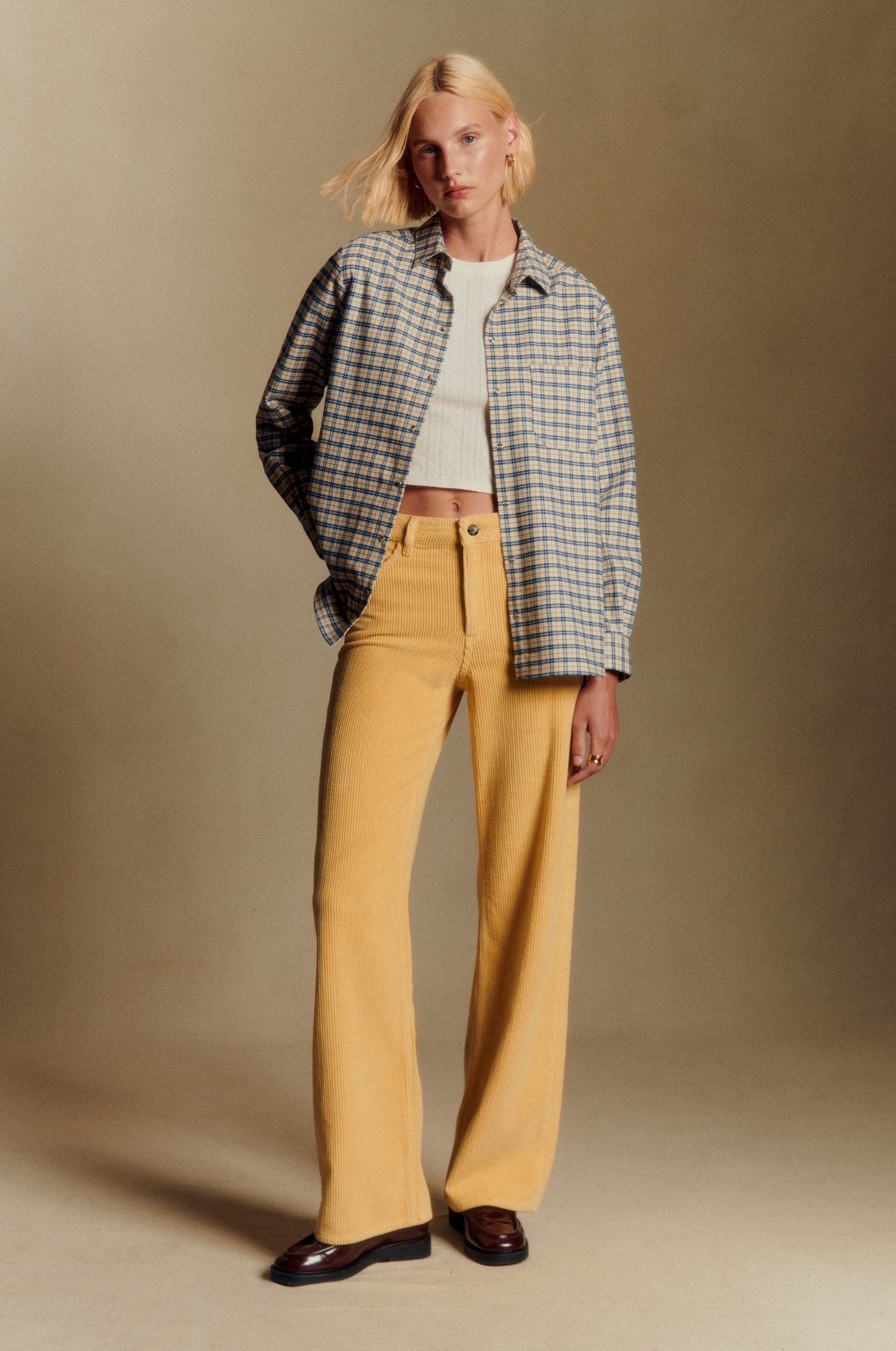 ハイウェスト、スリムフィット、ストレートパンツ＆ジーンズ