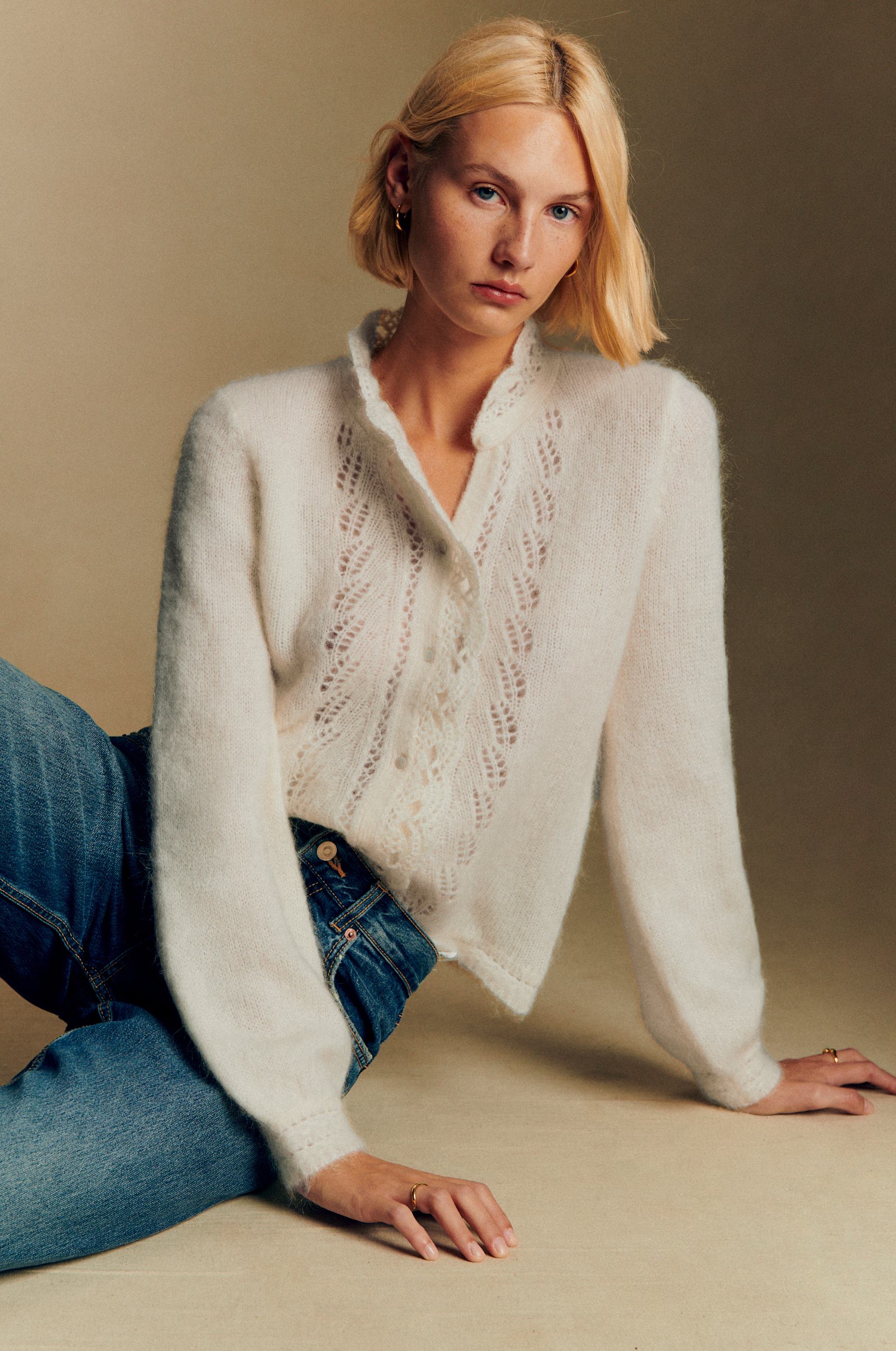 ニットコレクション : レディースセーター、カーディガン