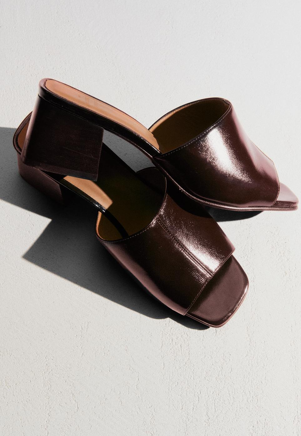 Clarisse Belt - Smooth Black Heritage - Vegetable-tanned  display picture 3
