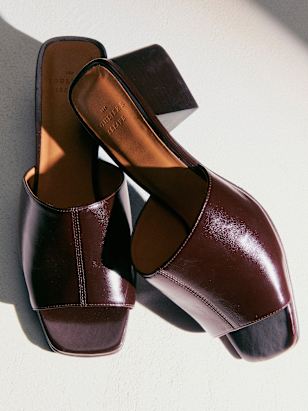 Lilou カードホルダー - アイスチョコレート - 牛革 - Sézane