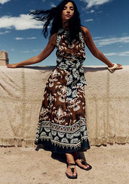 Nala Skirt - Ecru with Petal Embroidery - Organic Cotton - Sézane