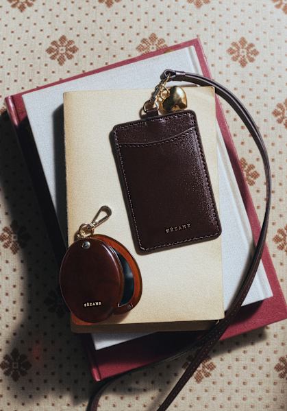 Lilou Card Holder - Black Crocodile Print - Crocodile-embossed