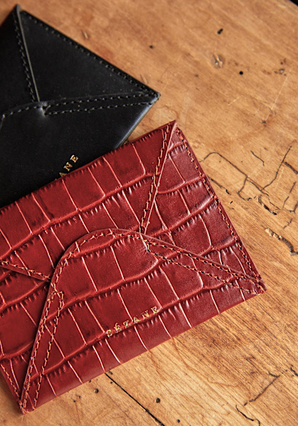 Olivia Card Holder - Woven chocolate - Braided embossed cowhide