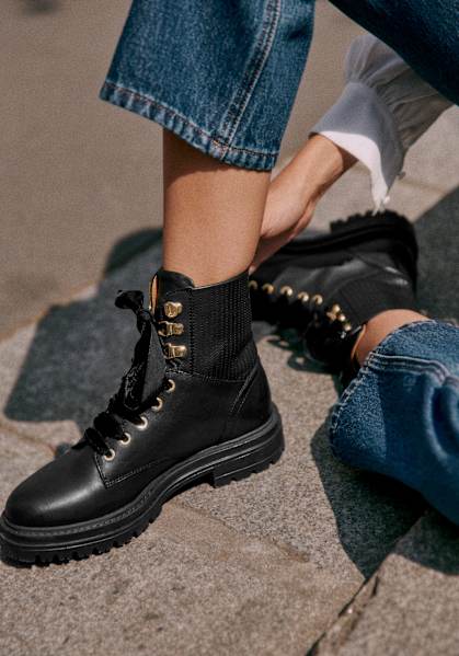 Abigael Low Boots - Glossy Black - Bovine leather - Sézane