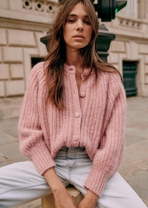 Pull sezane rose 2025
