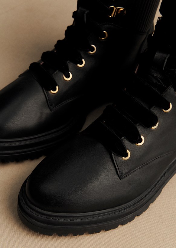 Niels Ankle Boots - Smooth Black - Bovine leather - Sézane