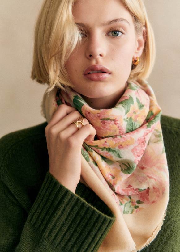 Pio Scarf - Navy/ Retro Flowers - Sézane