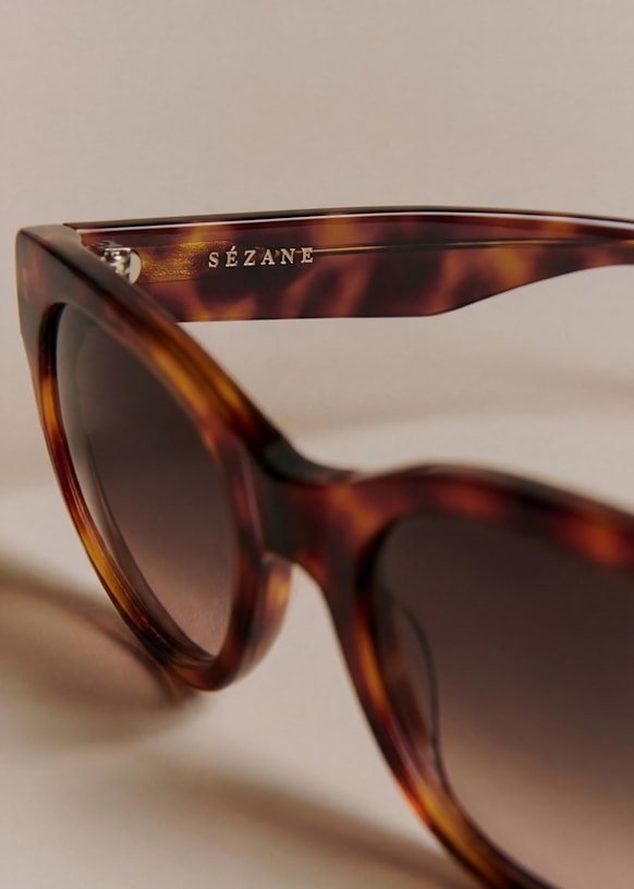 Chiara Sunglasses - Light Tortoiseshell - Acetate - Sézane Chiara Sunglasses - Light Tortoiseshell - Acetate - Sézane