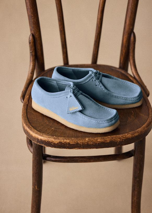 Light blue wallabees discount