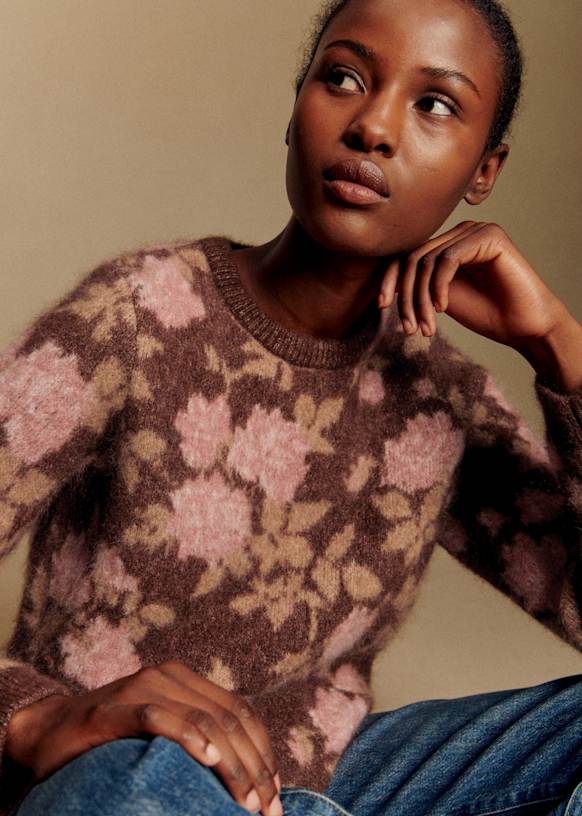 Yuri Jumper - Jacquard Roses Brown Background - Super kid mohair