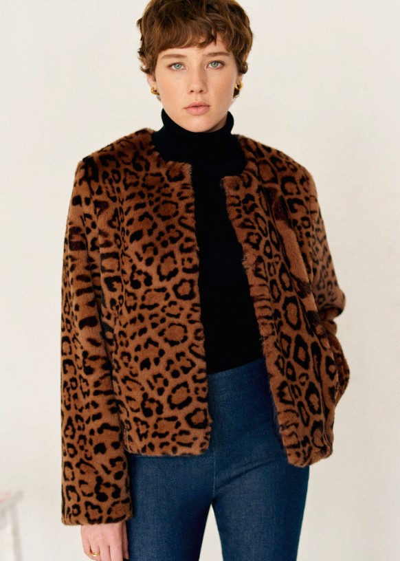 Cleo cropped Leopard coat