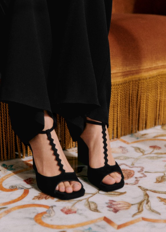 Black velvet sandal heels online