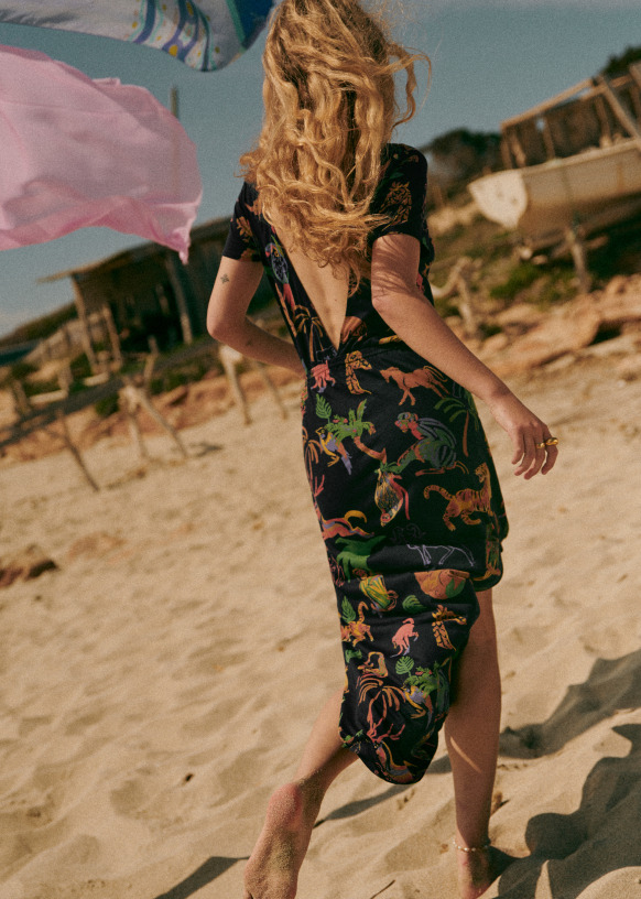 Luce Dress Sezane x G.Kero The Animals Navy background Organic cotton organic textile Sezane