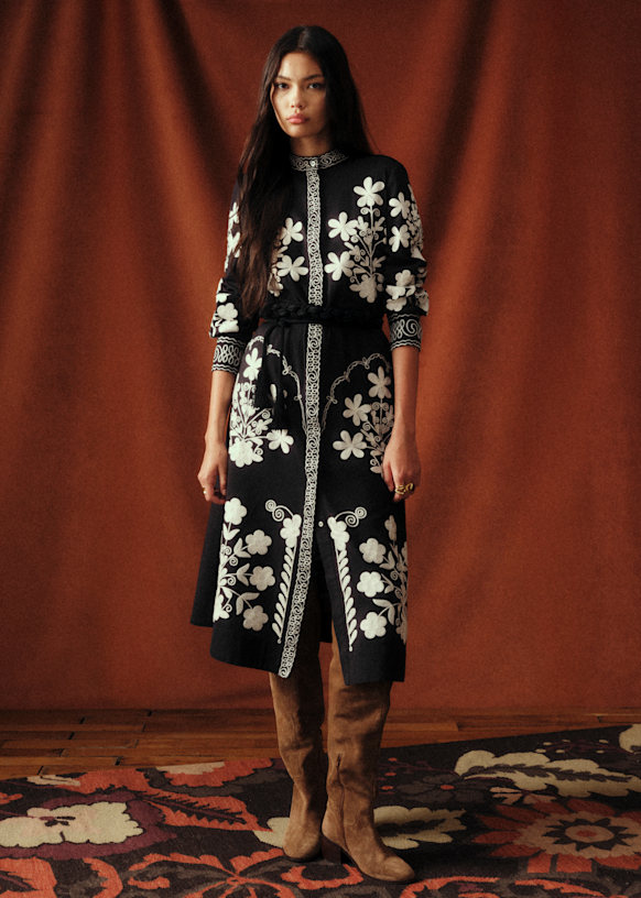 Robe Vera - Sézane x Baziszt - Broderie Folk Crème Fond Ardoise