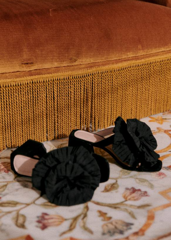 Renée Sandals - CFM Souliers x Editions Sézane - Black Velvet and