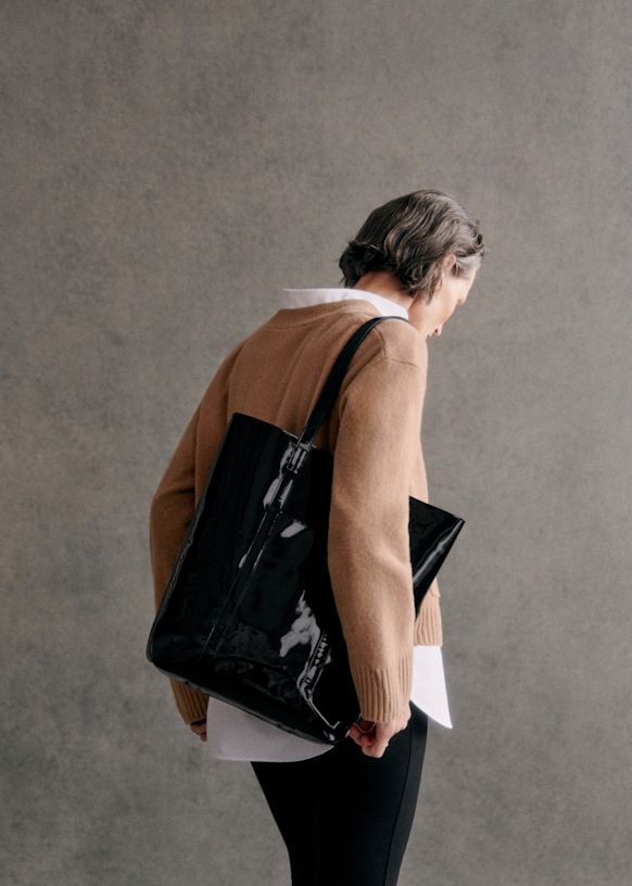 Die Tote Bag Schwarz lackiert Rindsleder Sezane
