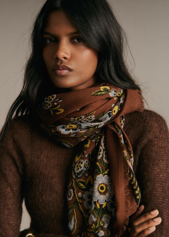 Pio Scarf - Navy/ Retro Flowers - Sézane