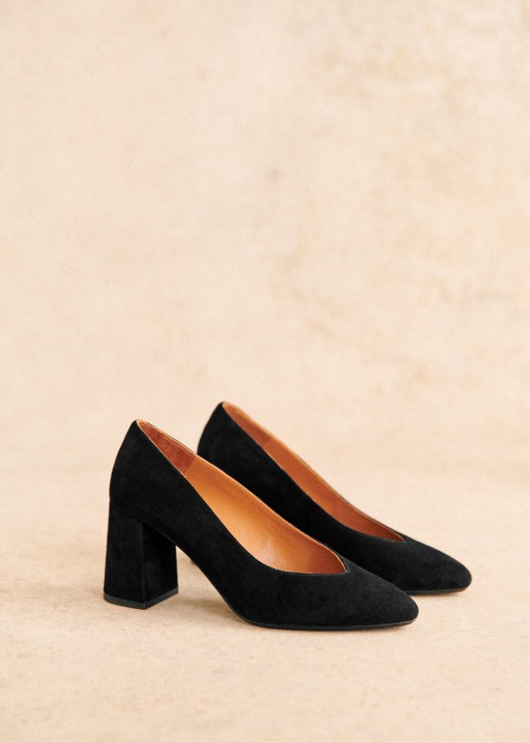 Alice heel pumps - Black - Suede goatskin leather - Sézane