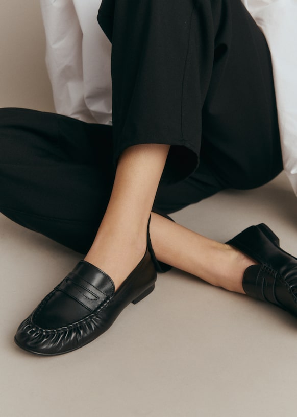 Marceau Loafers - Smooth Black - Smooth cowhide leather - Sézane