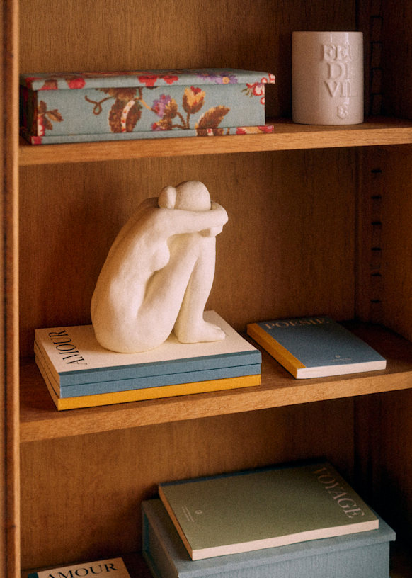 Sculpture Guénolée Courcoux - Femme assise petit modèle