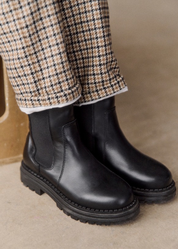Nina Boots Smooth Black Leather Octobre Editions