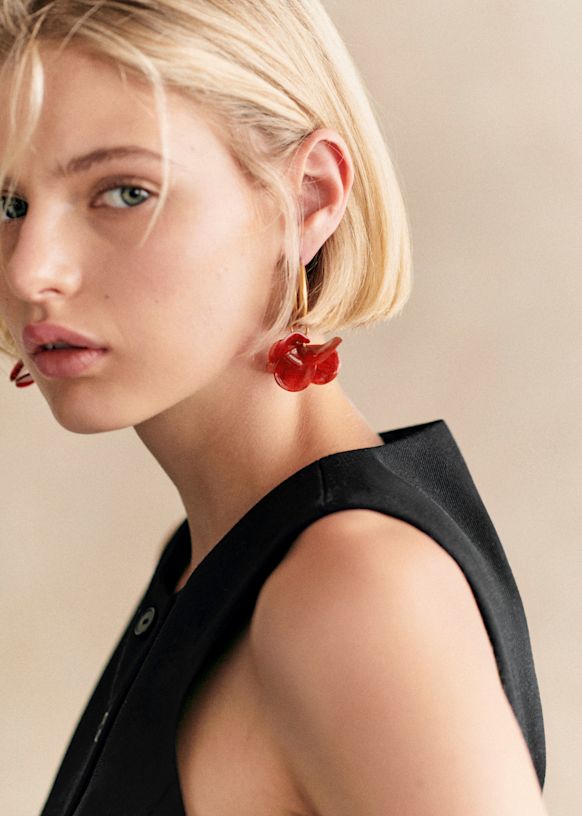 sezane flora ピアス　赤 Flora Hoops - Carmine Red - Resin - Sézane