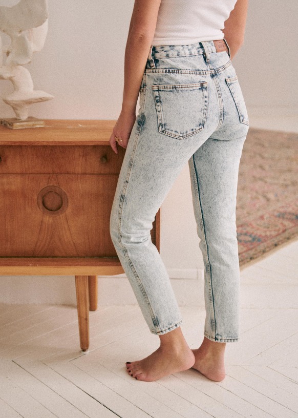 Denim: high-waisted, low-waisted, slim-fit jeans | Women's Fashion 
