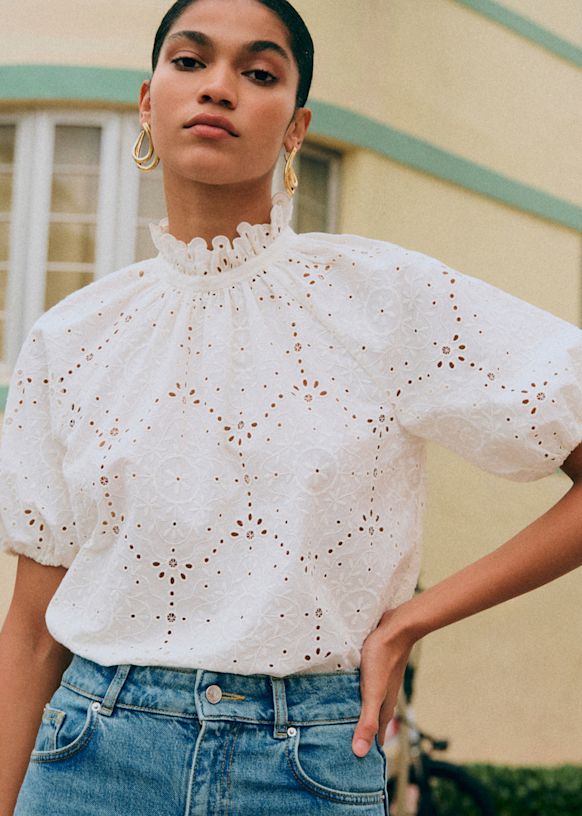 SÉZANE 半袖 ブラウス アイボリー 刺繍　36 Shaily Blouse - Embroidered White - Organic Cotton - Sézane