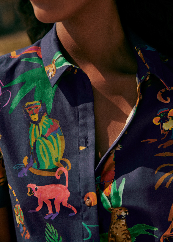 Livia Shirt - Sézane x G.KERO - The Animals Navy background