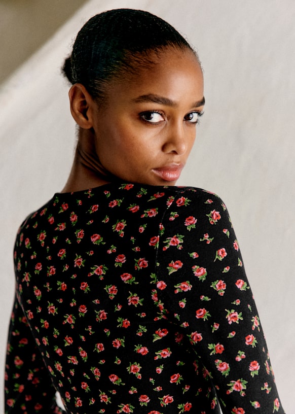 Lydia T-Shirt - Black - Organic cotton - organic textile - Sézane