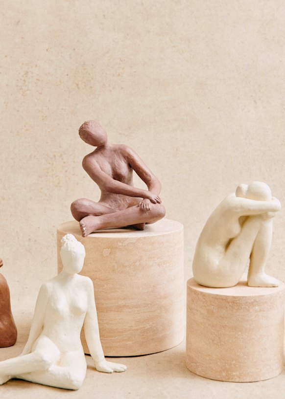 Sculpture Guénolée Courcoux - La Femme grand modèle