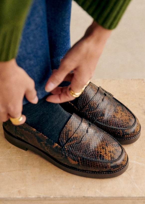 Andrea Loafers Black crocodile print Bovine leather Octobre Editions