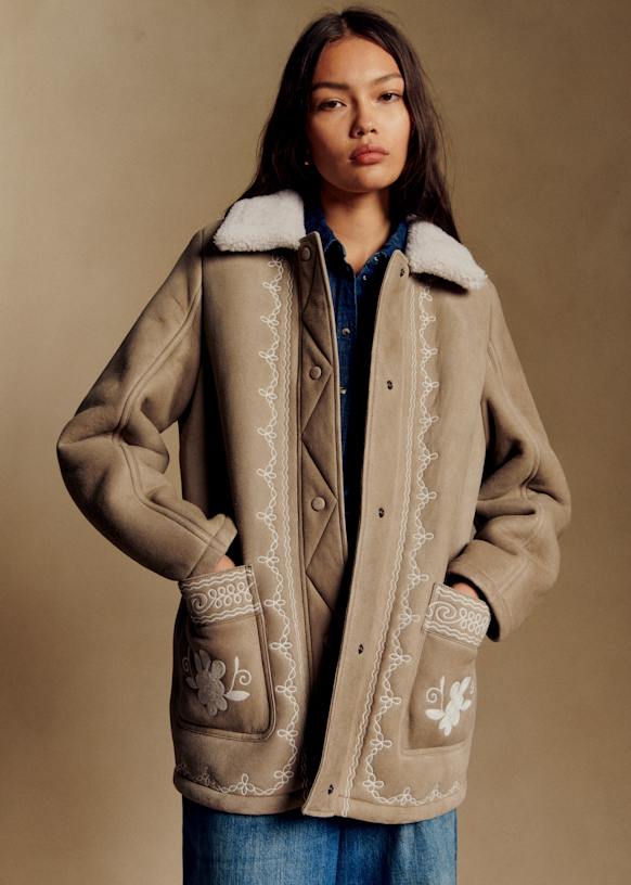 Nicos Coat - Sézane x Baziszt - Taupe with Cream Embroidery - Lamb