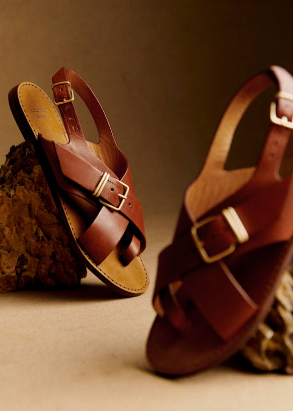 【SEZANE】ローアリー サンダル スムースブラック Irène ローサンダル - スムースブラック - 牛革 - Sézane