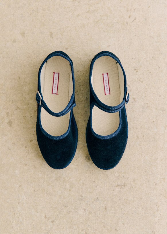 【取引中】VIBI VENEZIA ヴィヴィヴェネチア メリージェーン ViBi VENEZiA Classic Linen Mary Jane Flats | Shopbop