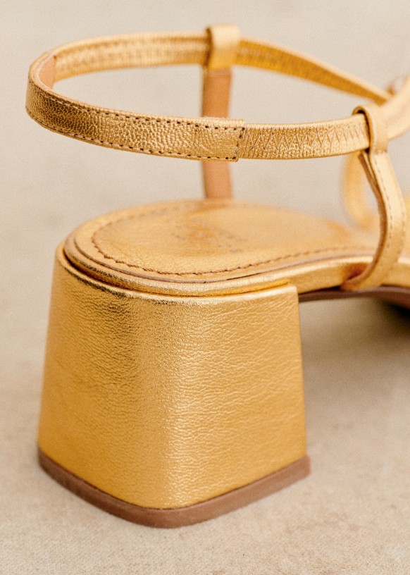 【SEZANE】ペルニール サンダル ヴィンテージゴールドメタリック Pernille Sandals - vintage gold metallic - Smooth metallic