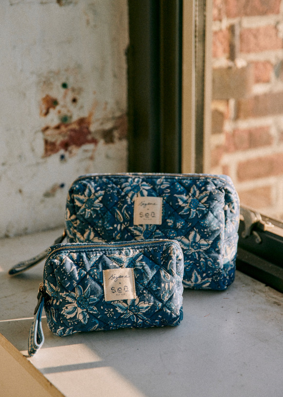 SHOP TOILETRY BAGS