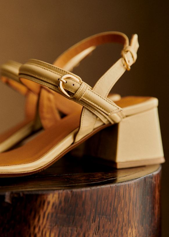 Bloom - Ilaria Sandals - Black