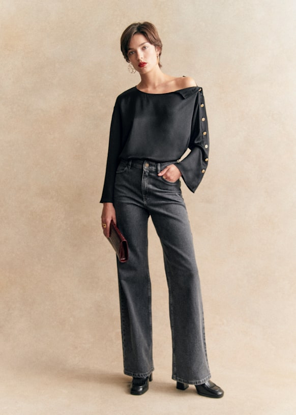 shoulderless blouse