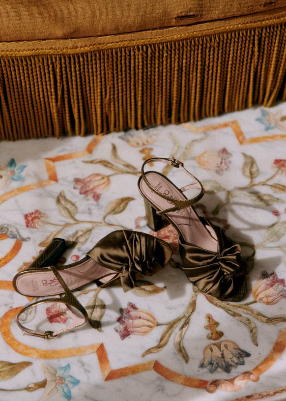 Marlene Sandals - CFM Souliers x Editions Sézane - Embossed/ Satin