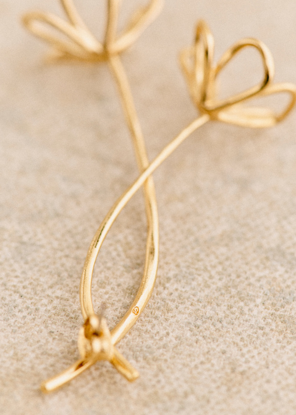 関税送料無【sezane】Cassiopee お花のピアス ゴールド ロング Cassiopée Earrings - Gold - Majority recycled brass - Sézane